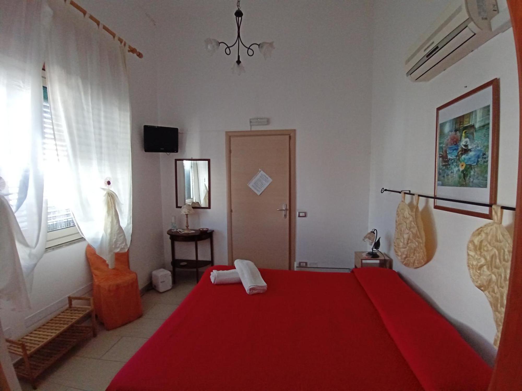 Bed and Breakfast Casa Rosati à Sampieri Extérieur photo
